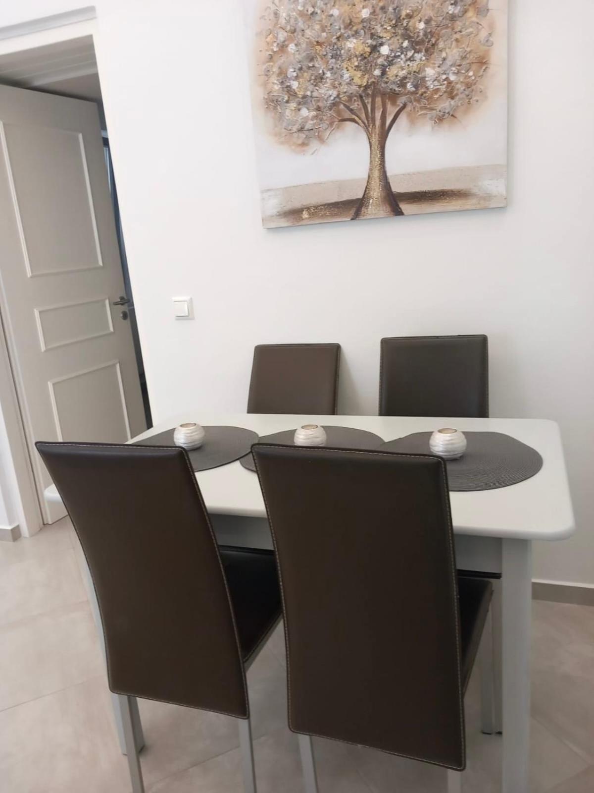 Apartment In The Centre For 4 People Naxos City ภายนอก รูปภาพ